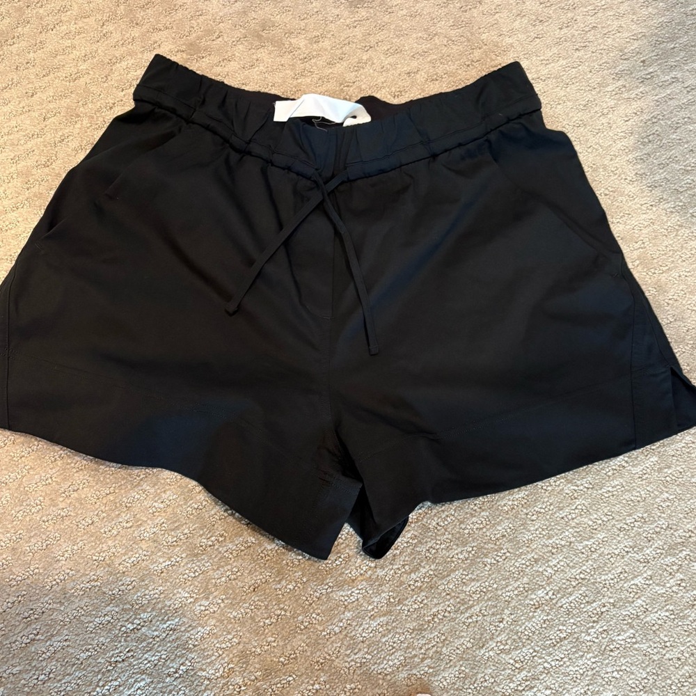Lululemon Cinchable Waist High-Rise Woven Shorts 3.5” Medium Black